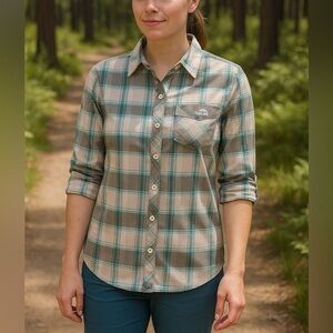 The North Face Plaid Roll-Tab Sleeve Button Down Shirt Womens Small